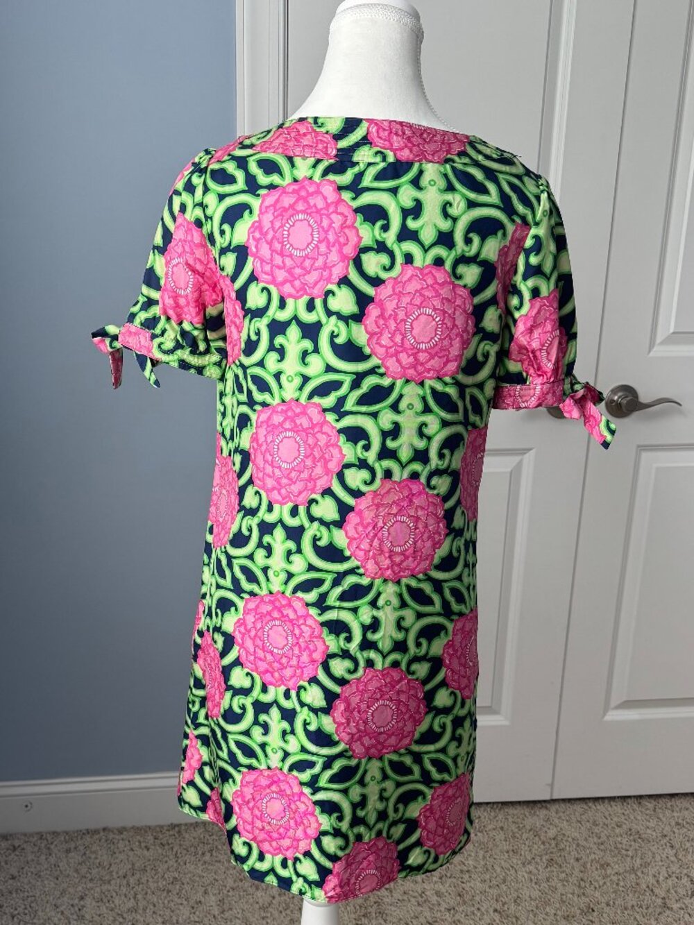 Lilly Pulitzer Silk Dasha Hydrangea Shift Dress Size Small - Picture 2 of 5
